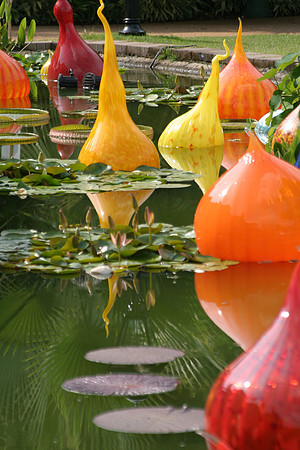 Chihuly Glass 8